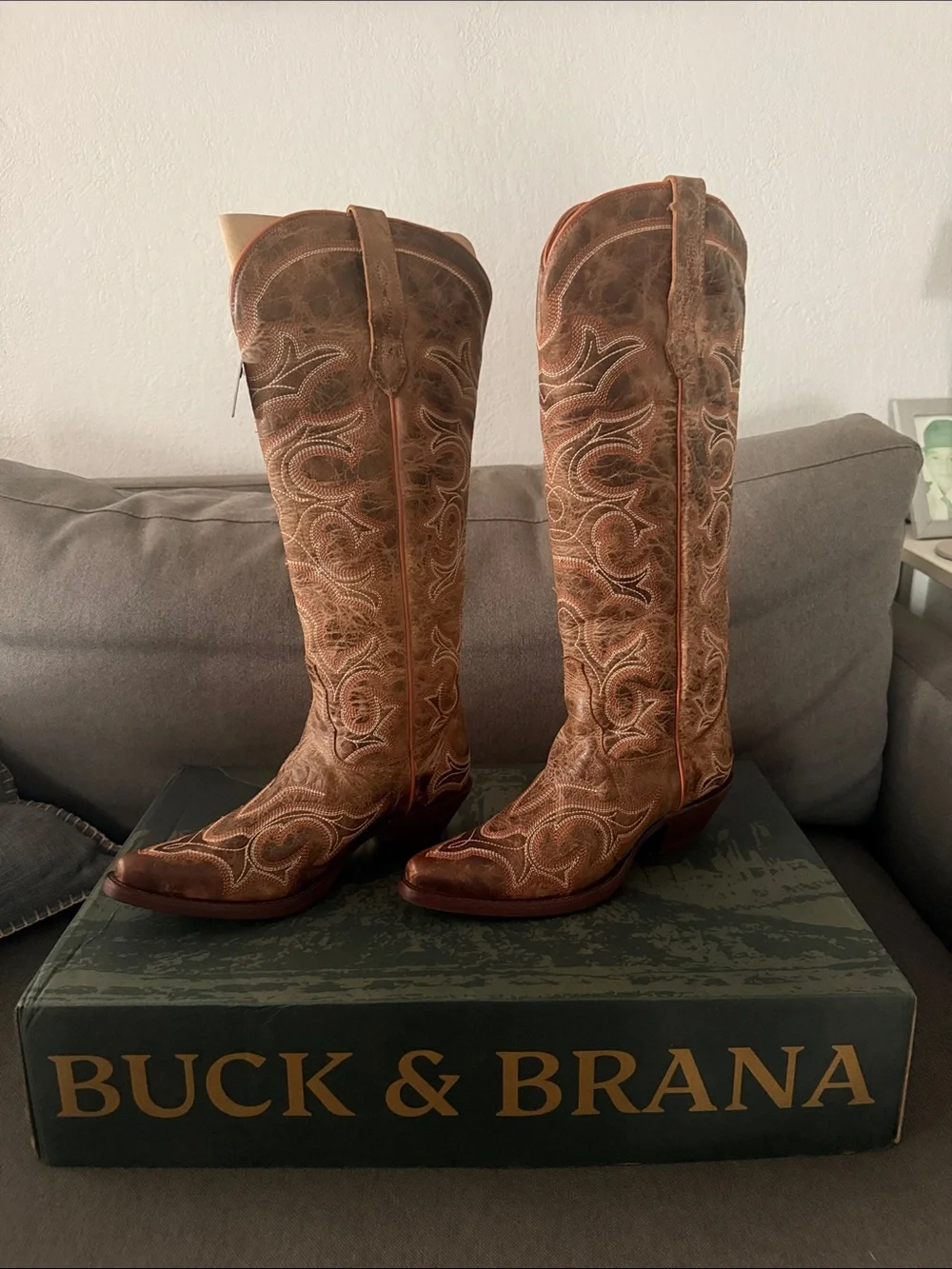 Buck & Brana Tall western cowboy boots Embroidered brown leather size 7.5